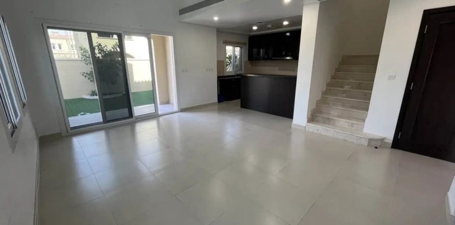 3 غرف نوم تاون هاوس  رقم 123521