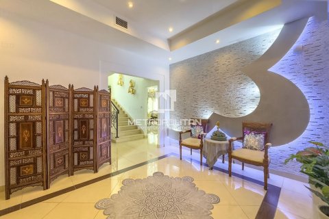 5 bedrooms Villa No. 129818 8