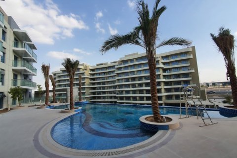 LIWA CANAL VIEW No. 69832