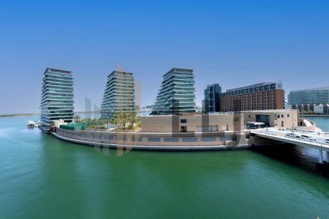 Apartment de 3 dormitorios en Al Raha Beach, UAE No. 102072 1