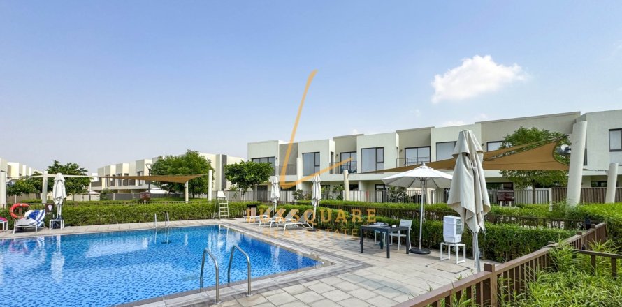 3 غرف نوم فيلا  رقم 125846