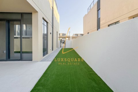 4 bedrooms Villa in Dubai South (Dubai World Central), UAE No. 139938 16