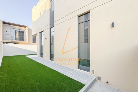 4 bedrooms Villa in Dubai South (Dubai World Central), UAE No. 139938 14