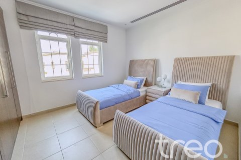 3 bedrooms Villa in Legacy, UAE No. 173920 14