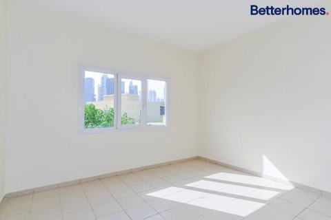 5 bedrooms Villa in Dubai, UAE No. 18186 9
