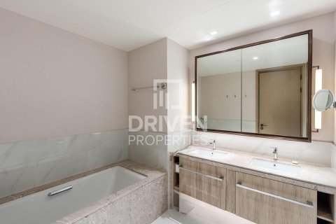 Apartment de 2 dormitorios en Address Harbour Point, UAE No. 191956 12