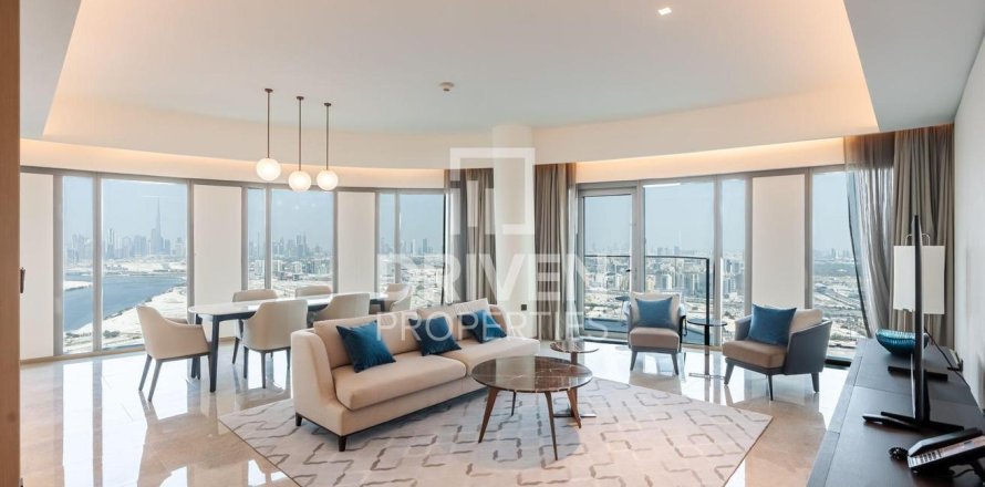 Apartment de 2 dormitorios en Address Harbour Point, UAE No. 191956