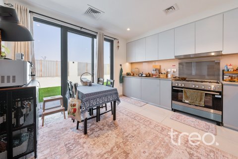 4 bedrooms Townhouse in EMAAR South, UAE No. 200873 21