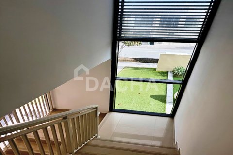 Вилла с 3 спальнями в Trinity, ОАЭ №155680 6