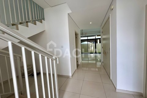 Вилла с 3 спальнями в Trinity, ОАЭ №155680 15