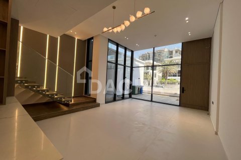 Таунхаус с 4 спальнями в District 12, ОАЭ №155682 16