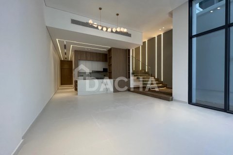 Townhouse de 4 dormitorios en District 12, UAE No. 155682