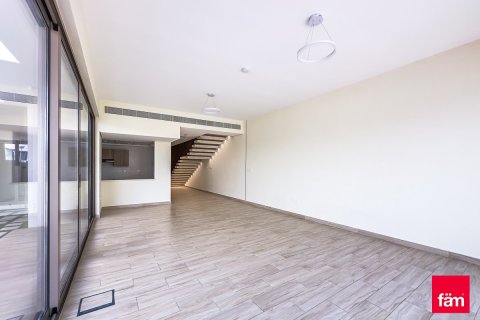 4 bedrooms Townhouse  No. 109665 2