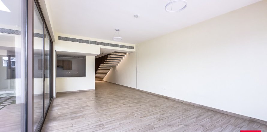 4 bedrooms Townhouse No. 109665