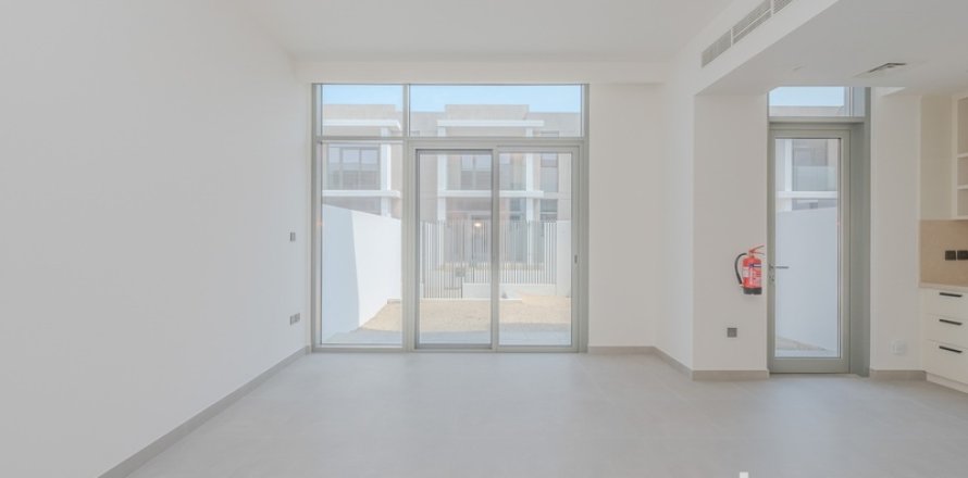 4 bedrooms Townhouse in Ruba, UAE No. 203852