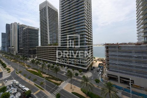 Квартира с 1 спальней в EMAAR Beachfront, ОАЭ №191927 15
