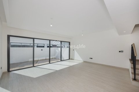 Таунхаус с 4 спальнями в Damac Lagoons, ОАЭ №166946 22