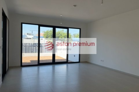 4 bedrooms Townhouse in Jebel Ali, UAE No. 198937