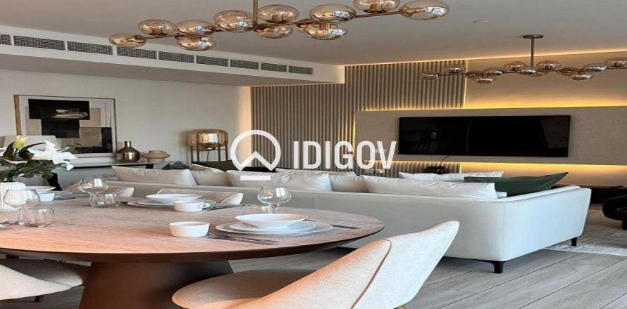 Apartment de 3 dormitorios en Palace Residences, UAE No. 185262