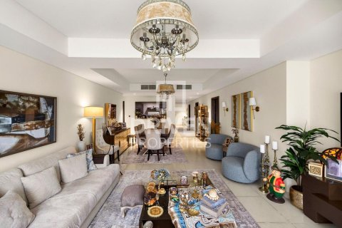 3 bedrooms Apartment in The Crescent, UAE No. 201446