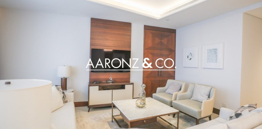 Hotel Apartamento de 3 dormitorios en Downtown Dubai (Downtown Burj Dubai), UAE No. 149938