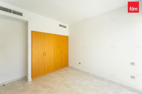 4 bedrooms Townhouse in Dubai, UAE No. 186952 8