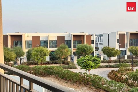 4 bedrooms Townhouse in Dubai, UAE No. 186952