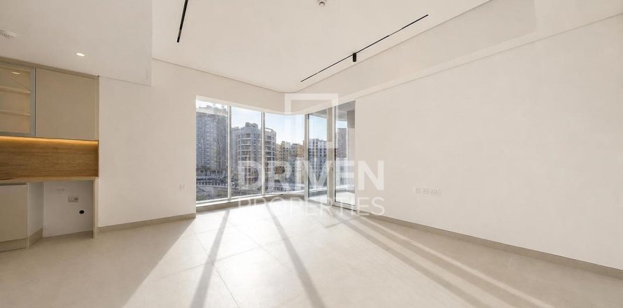 Apartment de 1 dormitorio en Al Jaddaf, UAE No. 189619