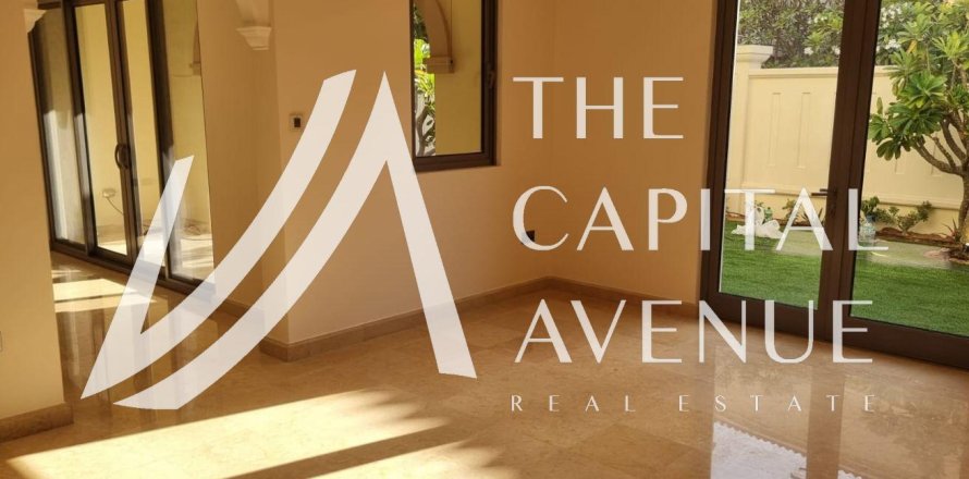 Villa de 4 dormitorios No. 120163