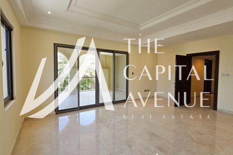 Villa de 4 dormitorios No. 120163 8