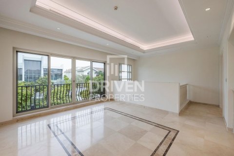 Villa de 4 dormitorios en District One, UAE No. 201329 9