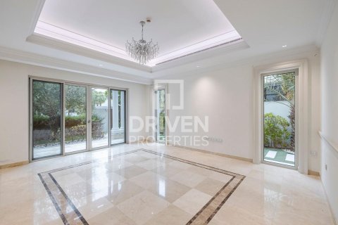 Villa de 4 dormitorios en District One, UAE No. 201329 17