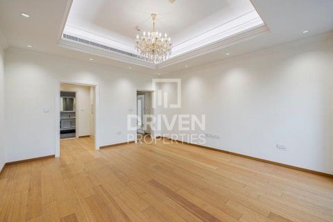 Villa de 4 dormitorios en District One, UAE No. 201329 19
