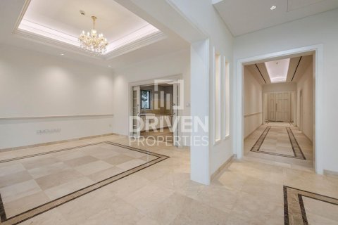 Villa de 4 dormitorios en District One, UAE No. 201329 11