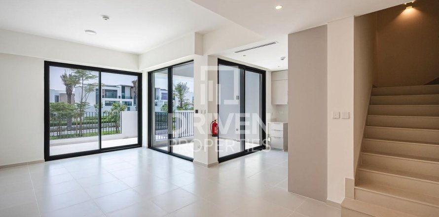 Townhouse de 4 dormitorios en Arabian Ranches 3, UAE No. 191393