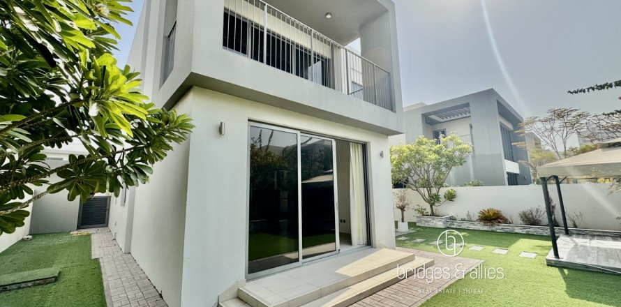 Вилла с 3 спальнями  №131667