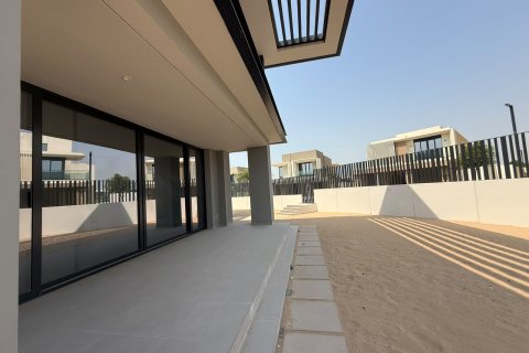 5 bedrooms Villa in Jebel Ali, UAE No. 199739 12