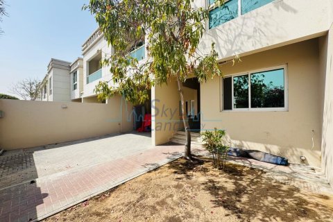 3 غرف نوم فيلا  رقم 125037 25