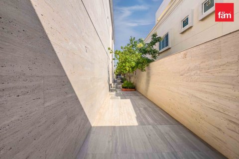 Villa de 4 dormitorios  No. 134879 28