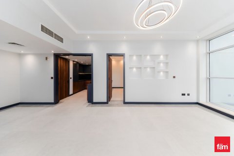 Квартира с 2 спальнями в Дубай Марина, ОАЭ №148629 8