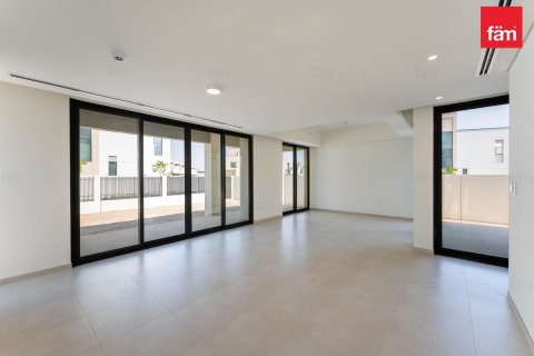 Villa de 4 dormitorios  No. 115917 2