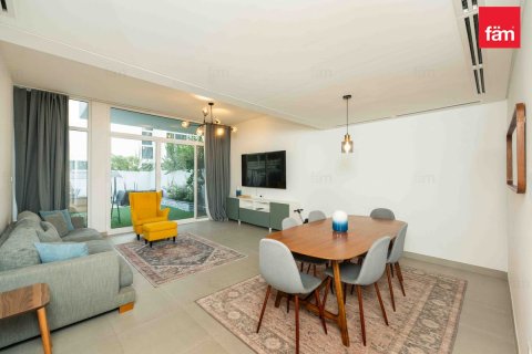 3 bedrooms Townhouse  No. 115914 2