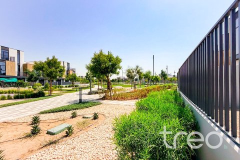 3 bedrooms Villa in Mudon, UAE No. 188040 11