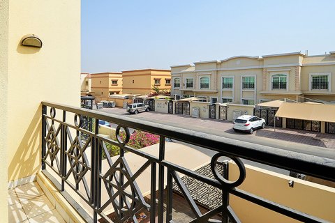Villa de 3 chambres à Mirdif Villas, UAE No. 208826 3