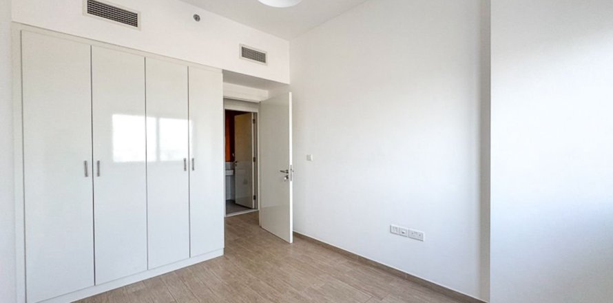 Apartment de 3 dormitorios en Jebel Ali, UAE No. 203446