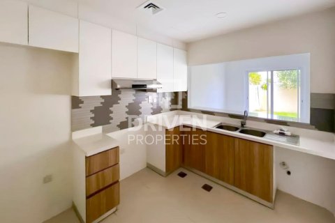 Townhouse de 3 dormitorios en Amaranta, UAE No. 191448 7
