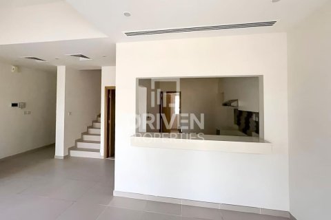 Townhouse de 3 dormitorios en Amaranta, UAE No. 191448 6