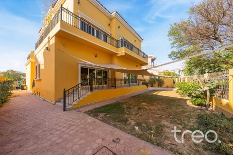 Villa de 5 dormitorios en Hacienda, UAE No. 188008 22