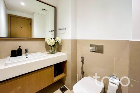 Apartment de 3 dormitorios en Creekside 18, UAE No. 188053 8