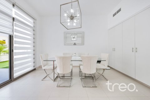 4 bedrooms Townhouse in Naseem Townhouses, UAE No. 188052 13
